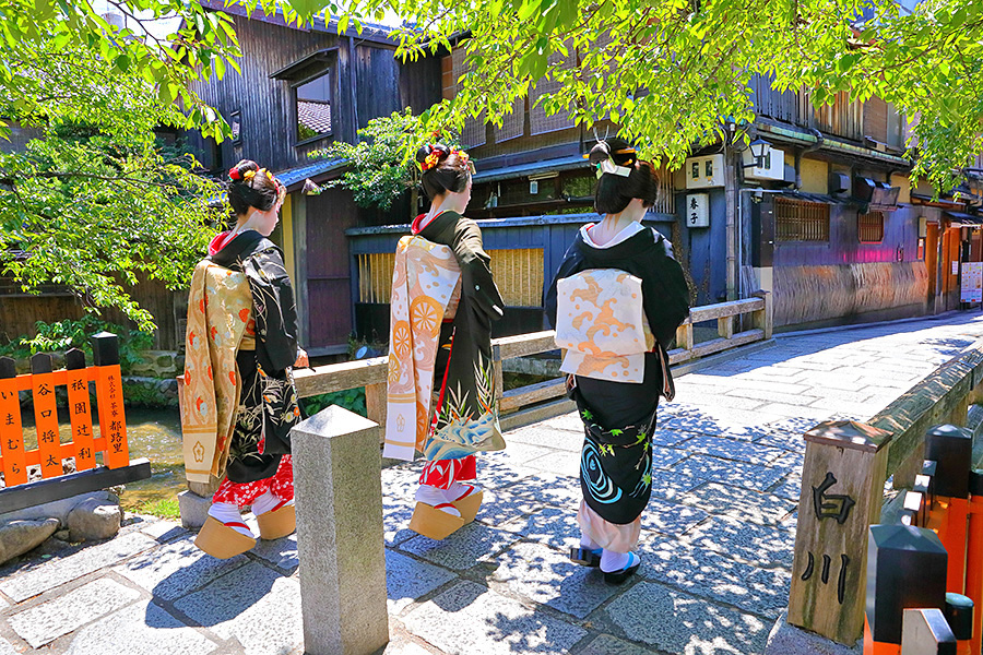 花街のお持ち物 格上 京都の風情 漆と網代編み竹 自立ハード