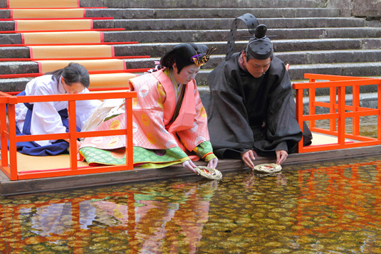 下鴨神社　流し雛