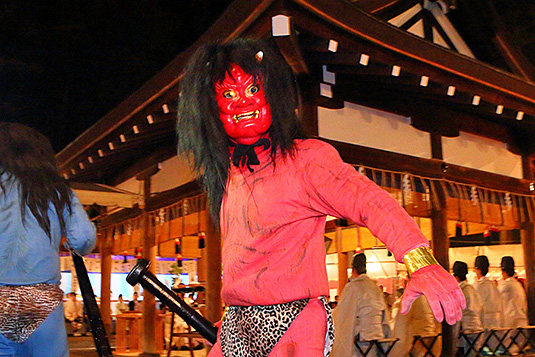 �g�c�_�Ё@�S��炢