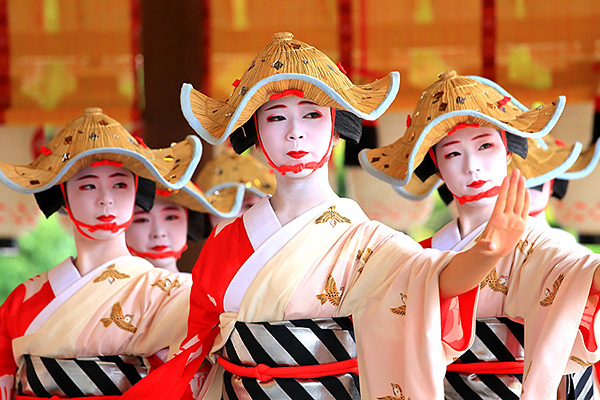 八坂神社　祇園祭　奉納舞踊