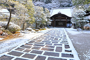 南禅寺の雪景色