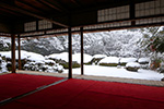 京都　庭園　雪景色