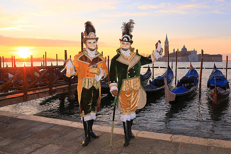 イタリア　ベネチアカーニバル　仮面舞踏会