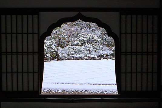 ��t���@��@��