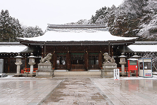 京都霊山護国神社　雪　写真