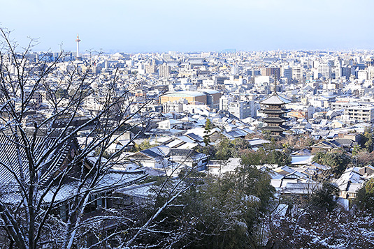 京都　霊山護国神社　雪　画像