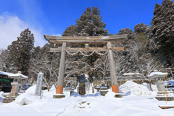戸隠神社　中社　雪景色