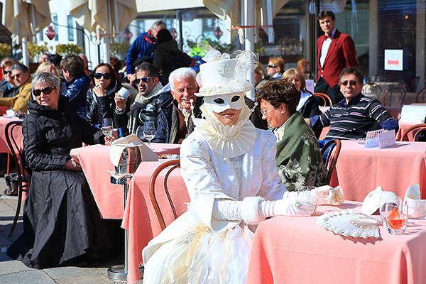 �C�^���A�@���F�l�`�A�@���s